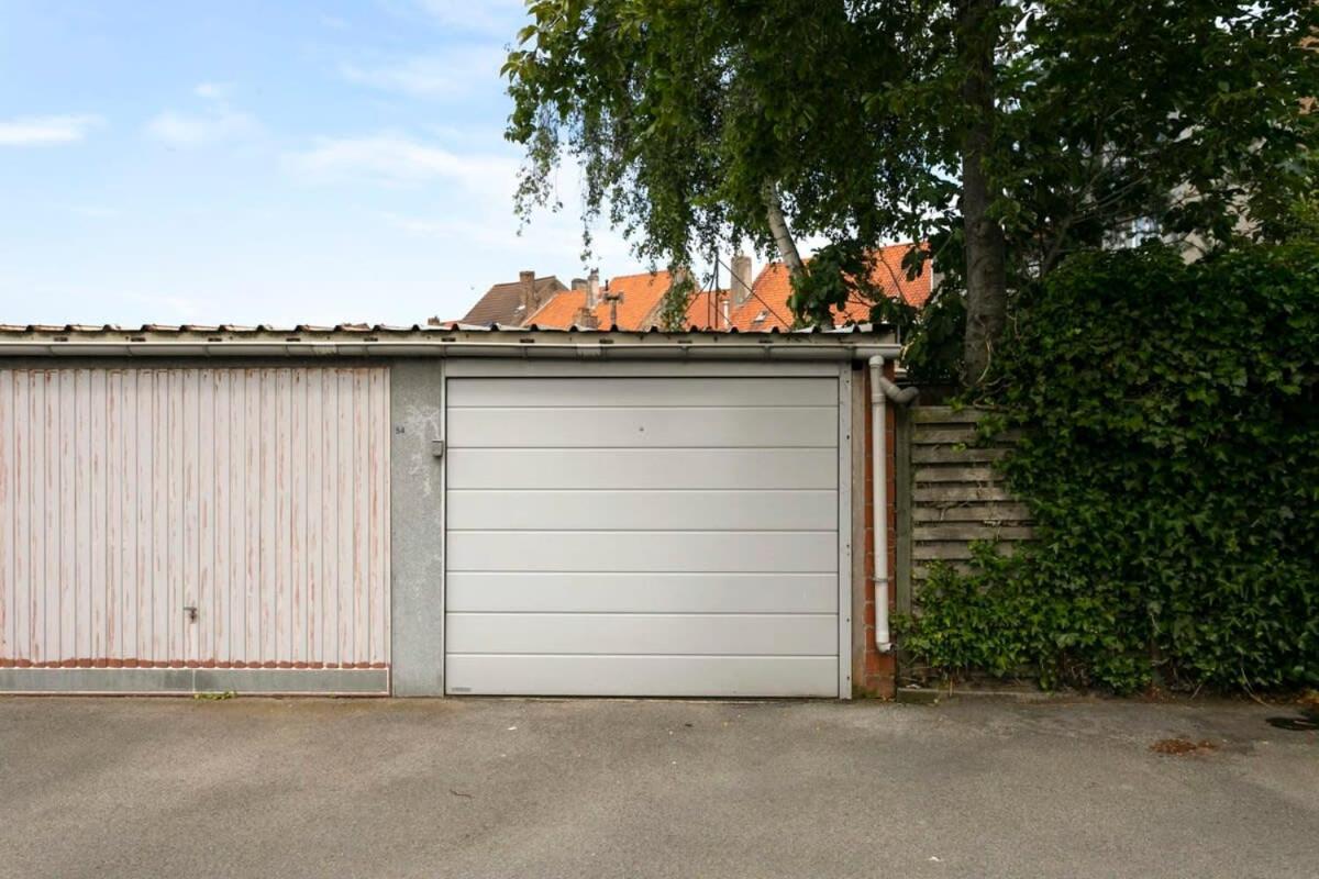Eighties Modernist Design House With Garden Near The Beach Ostende Exterior foto